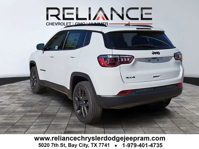 New 2026 Bright White Clearcoat Jeep Latitude image 5