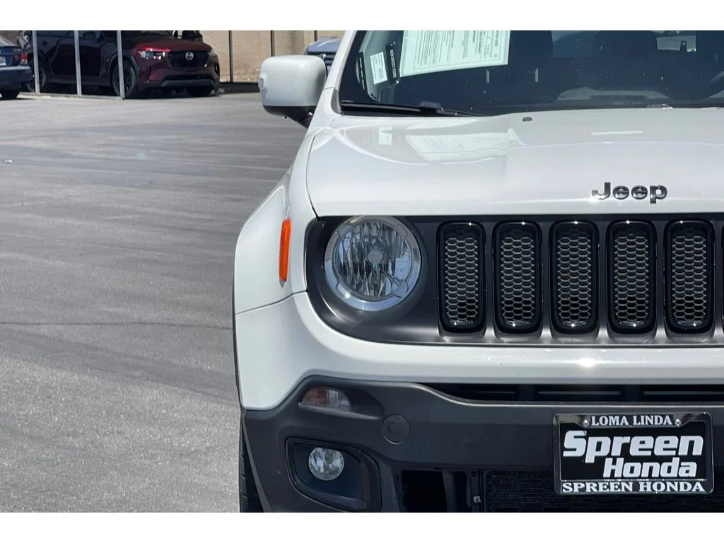 Used 2017 Alpine White Jeep Altitude image 18