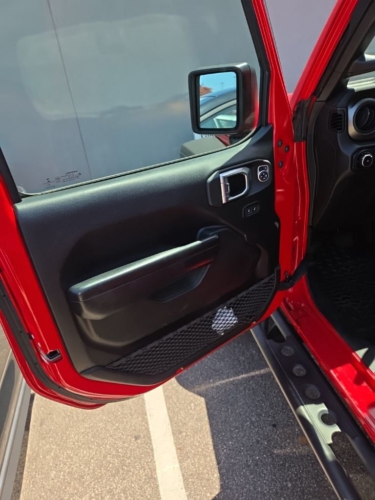 Used 2021 Red Jeep Unlimited Sport S image 3