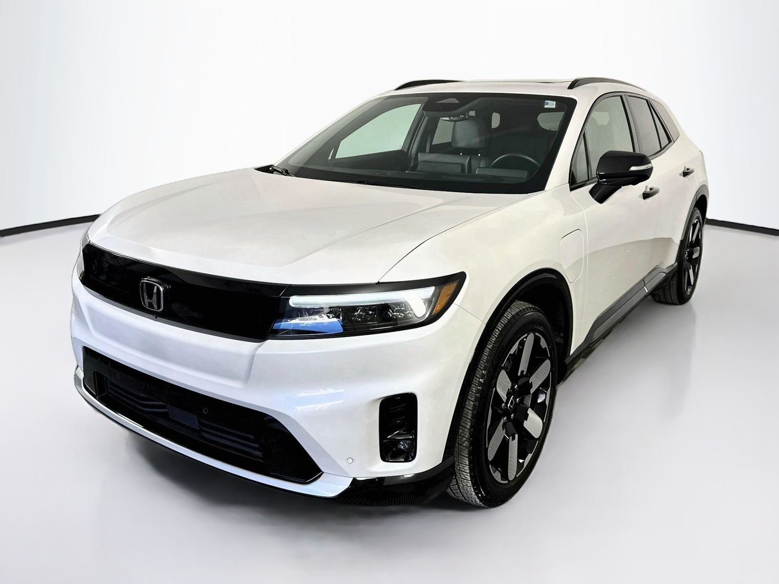 Used 2024 White Honda Elite image 3
