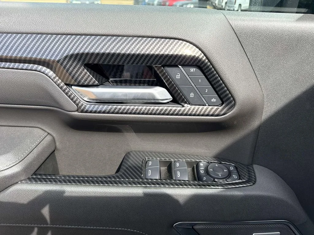 2025 Chevrolet Silverado 2500 HD LTZ - Photo 34
