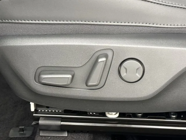 New 2026 Aurora Black Pearl Kia EX image 12