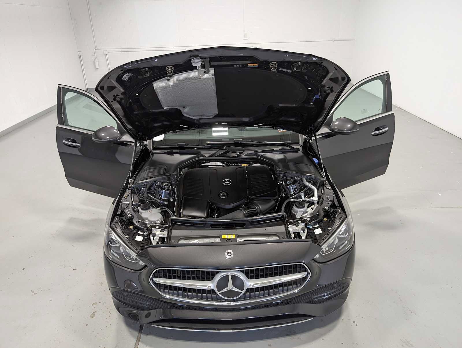New 2026 Graphite Grey Metallic Mercedes-Benz C 300 image 10
