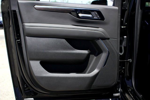 2026 Chevrolet Suburban LS - Photo 21