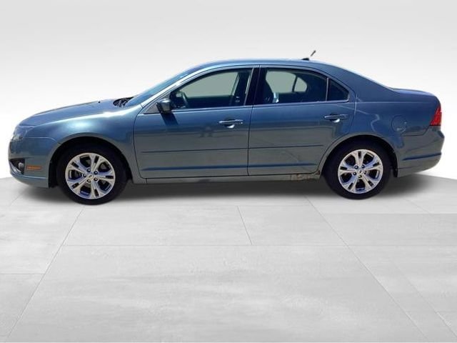 Used 2012 Blue Ford SE image 1