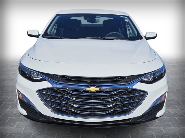 2023 Chevrolet Malibu LS photo 2