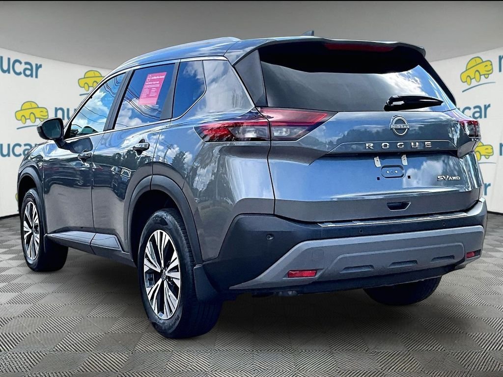 Certified Used 2023 Gray Nissan SV image 4