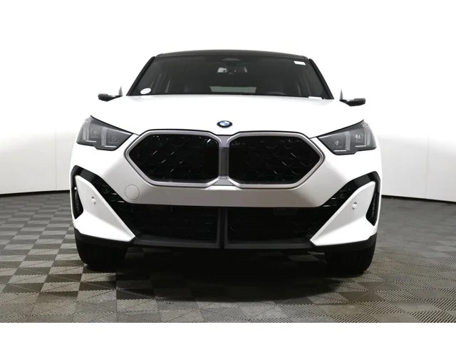 New 2026 Alpine White BMW xDrive28i image 10