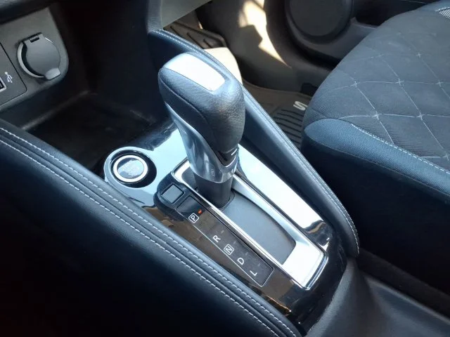 Used 2018 White Nissan SV image 28