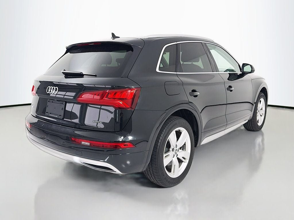 Used 2019 Brilliant Black Audi Premium Plus 45 TFSI quattro image 7