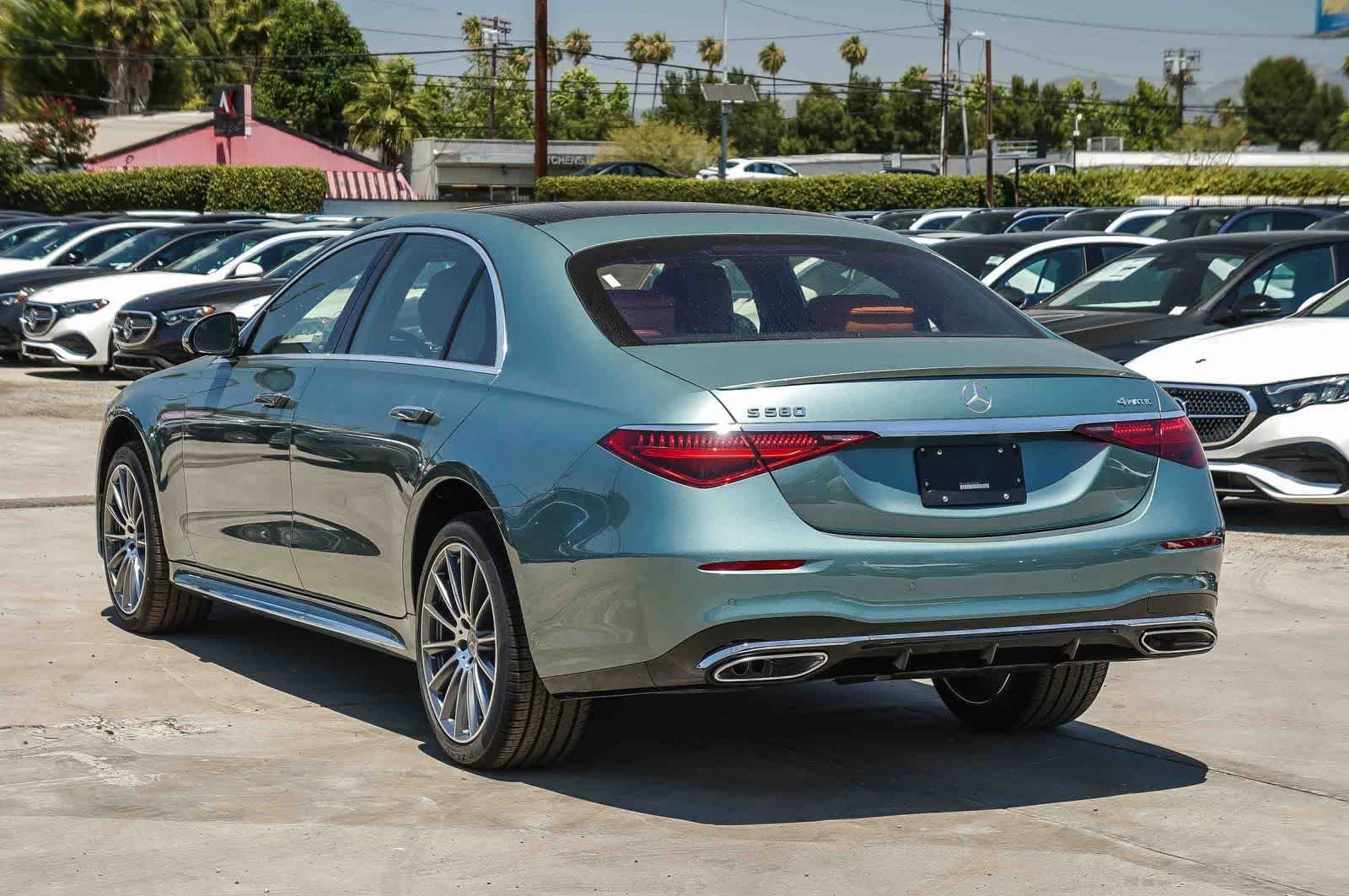 New 2026 Verde Silver Metallic Mercedes-Benz S 580 image 6