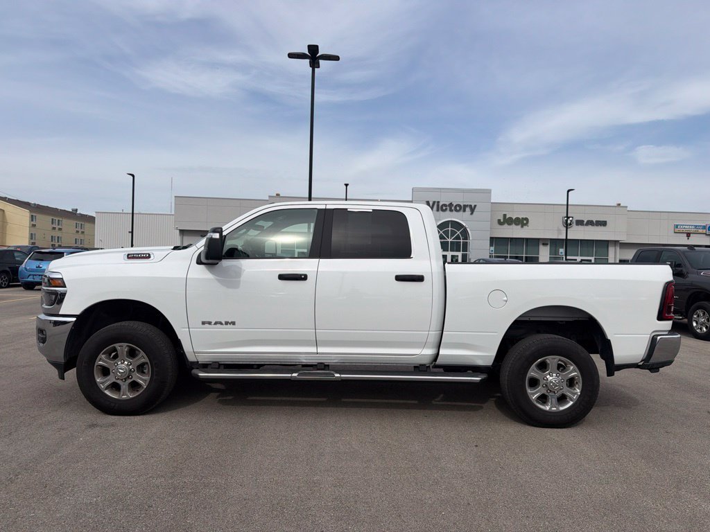Used 2026 White Ram Big Horn image 3