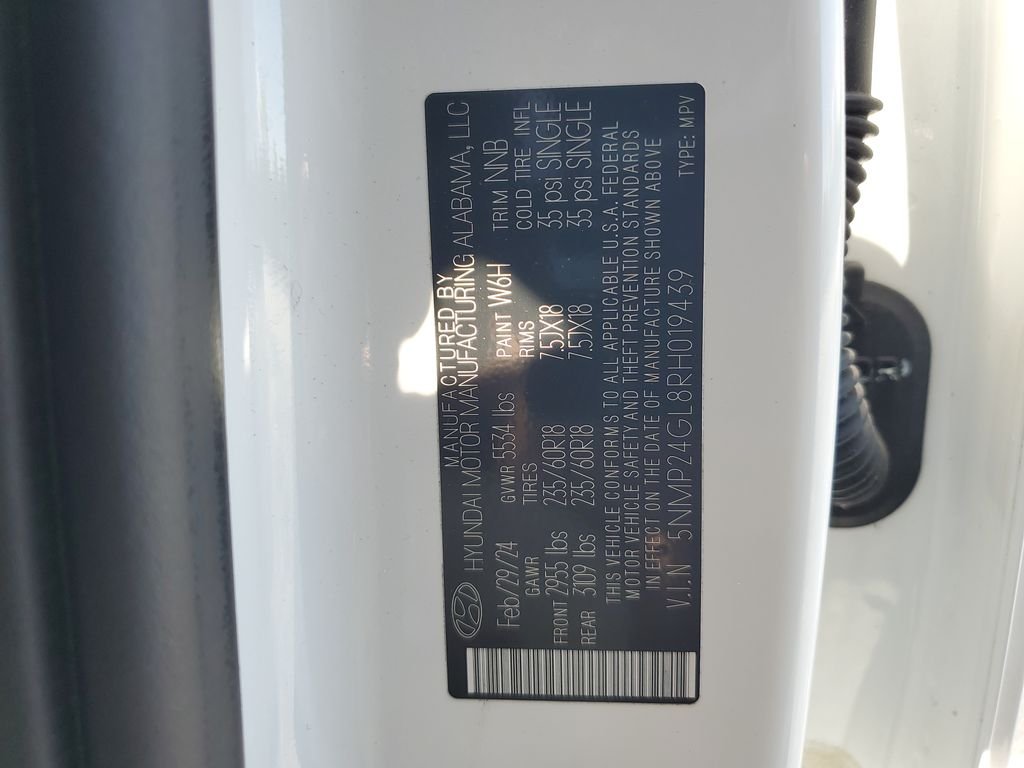 Used 2024 White Hyundai SEL image 24