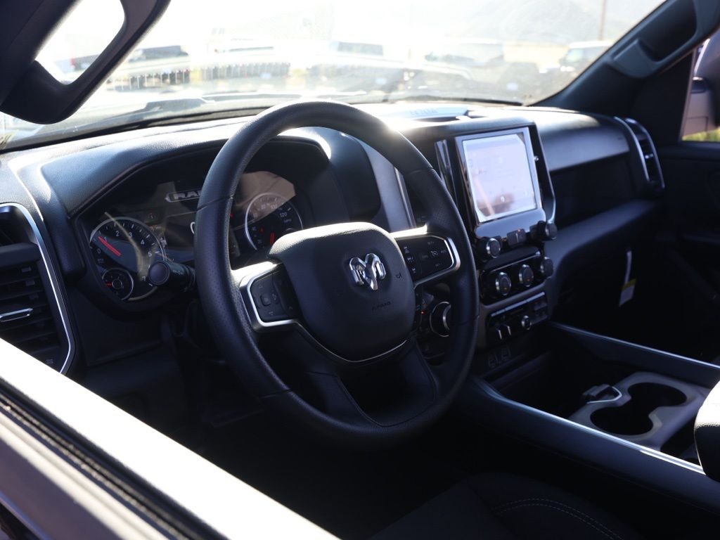 New 2026 Diamond Black Crystal Pearl-Coat Exterior Paint RAM Express image 13