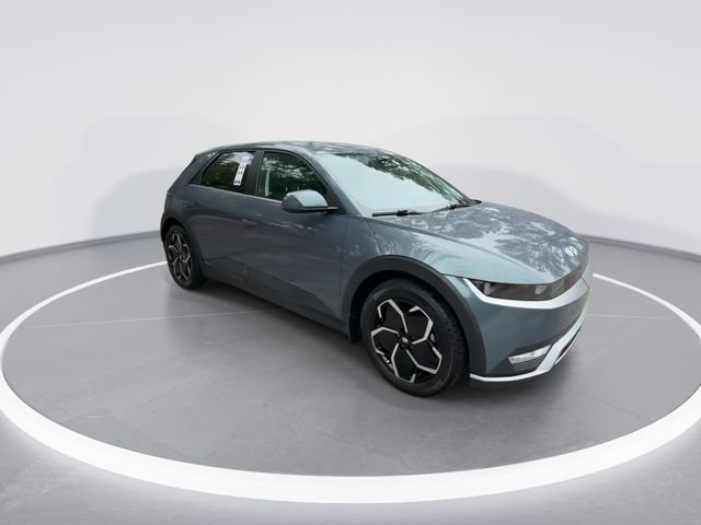 Certified Used 2024 Green Hyundai SEL image 2