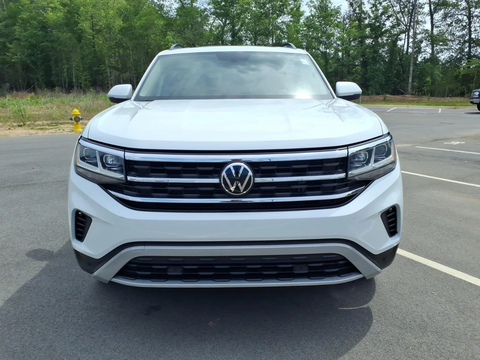 Used 2023 Pure White Volkswagen 2.0T SE w/Technology image 14