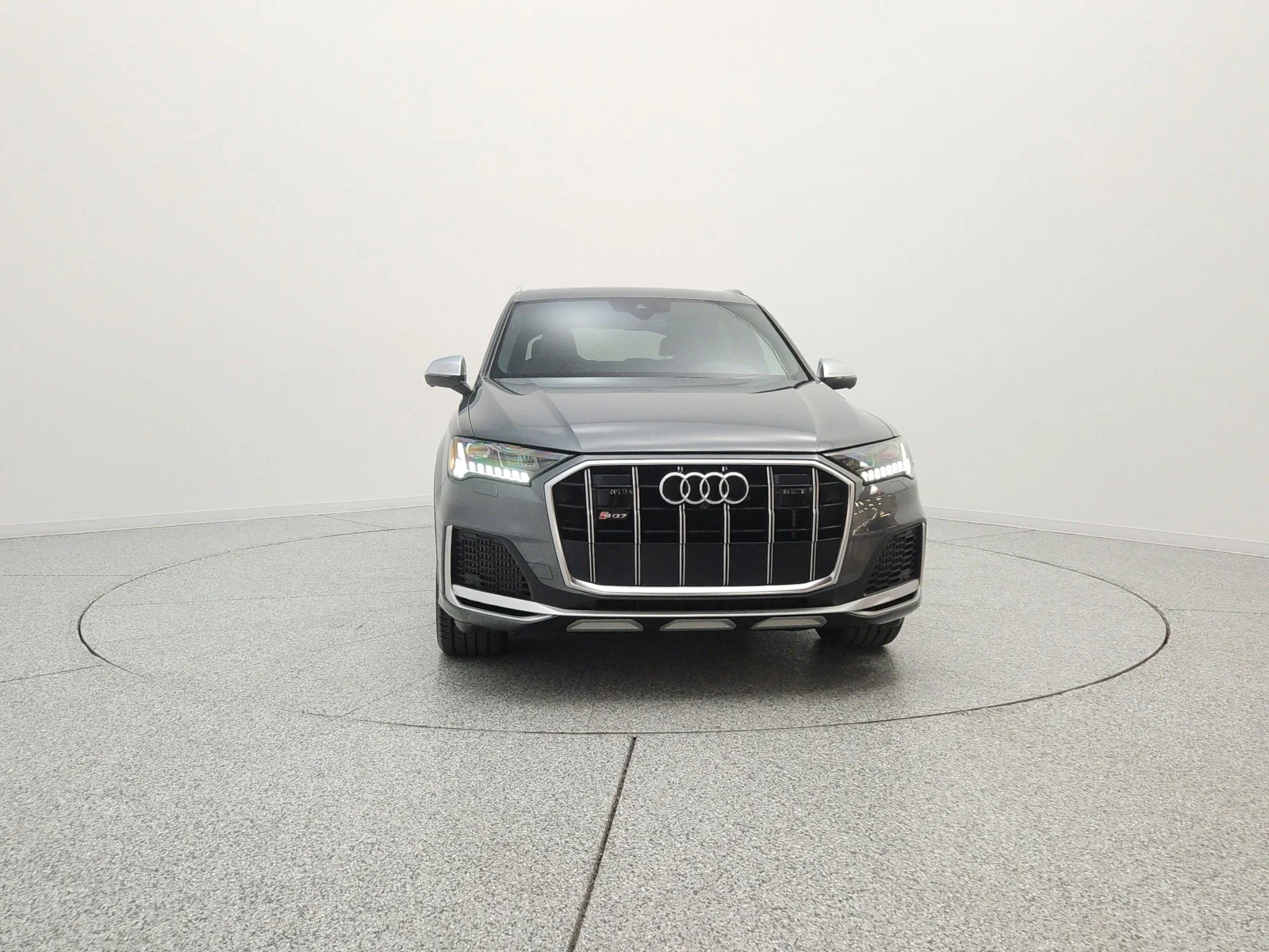 Used 2022 Daytona Gray Pearl Effect Audi Premium Plus image 2