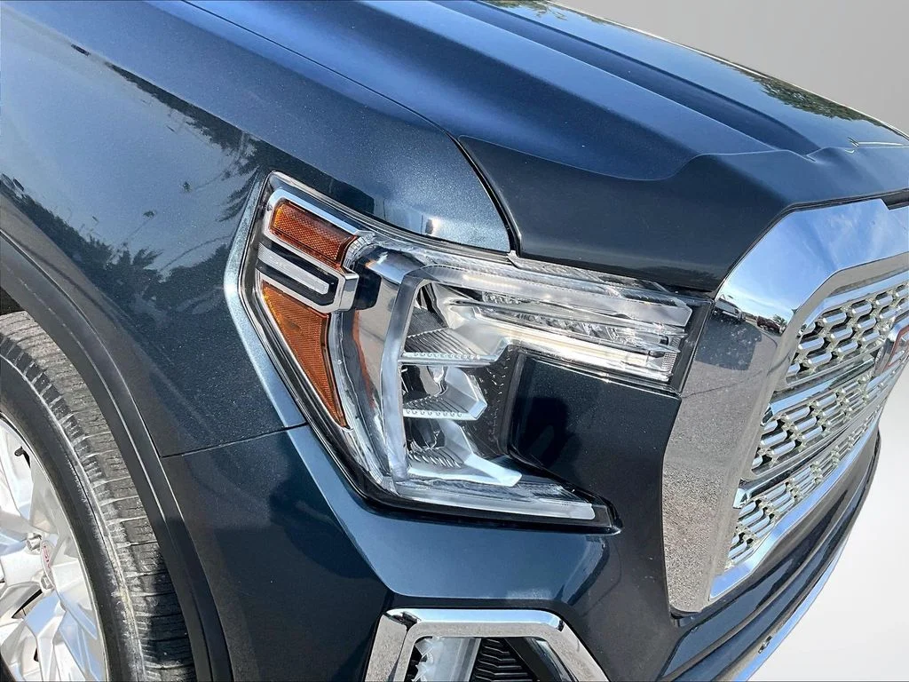 Used 2020 Blue GMC Denali image 31