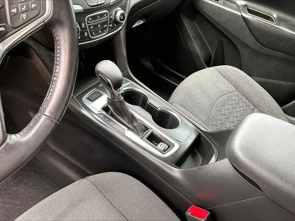 Used 2022 Black Chevrolet LT image 23