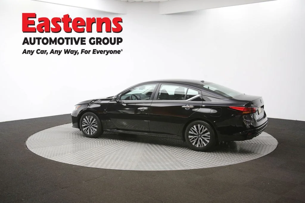 Used 2024 Black Nissan 2.5 SV image 60