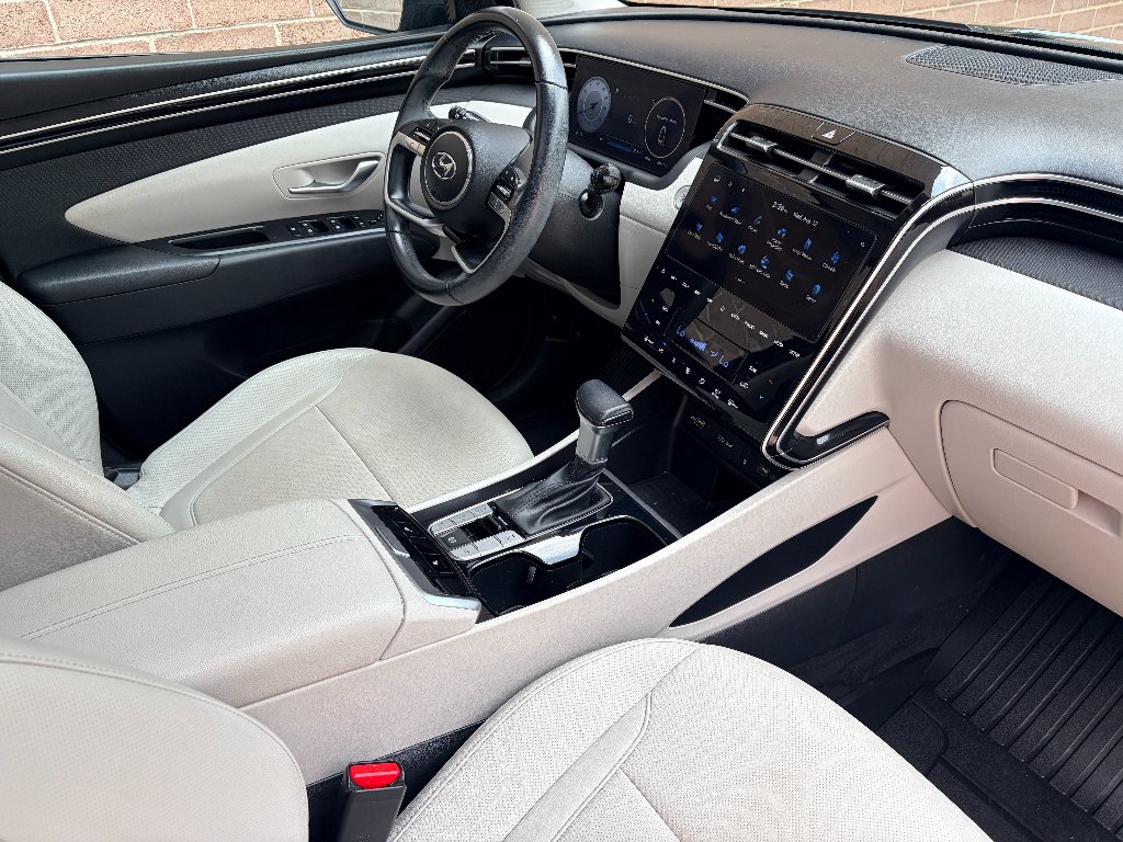 Used 2024 Black Pearl Hyundai SEL image 13