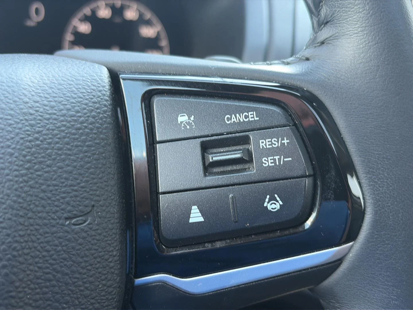Used 2025  Honda EX-L image 18