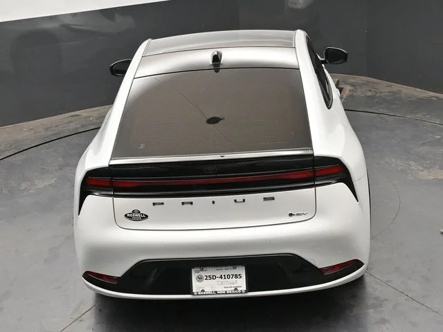 New 2026 Wind Chill Pearl <sup>1</sup> Toyota  XLE image 30