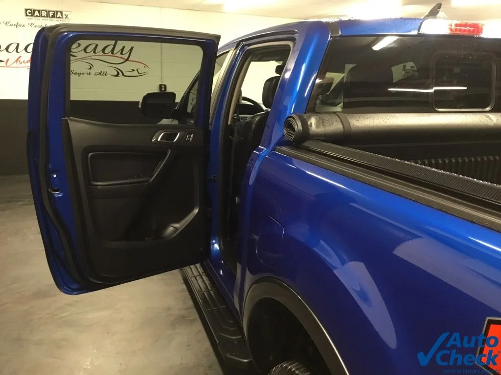 Used 2019 Blue Ford Lariat image 27