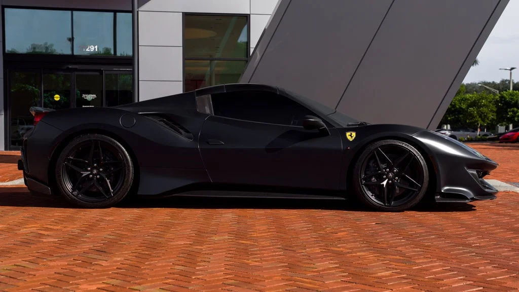 Used 2020 Nero Opaco Ferrari Base image 33