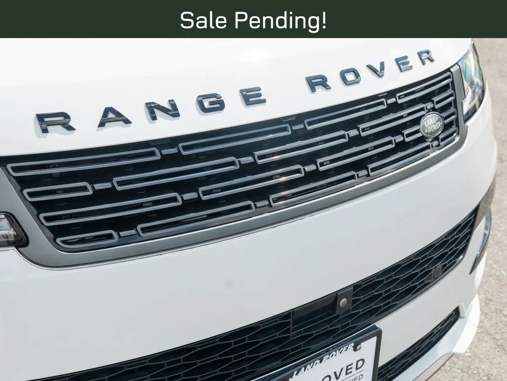 Certified Used 2023 White Land Rover SE Dynamic image 16