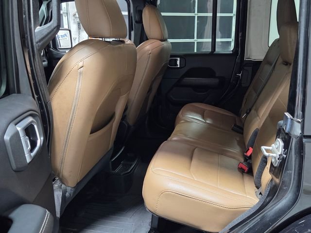 Used 2020 Black Jeep Unlimited Sahara image 6
