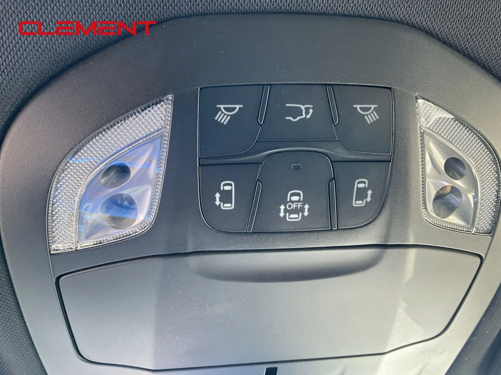 New 2026 Diamond Black Crystal Pearl-Coat Exterior Paint Chrysler Select image 13
