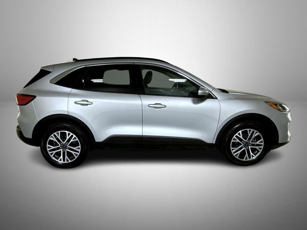 Used 2020 Silver Ford SEL image 4