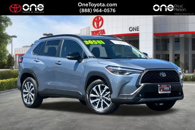 2025 Toyota Corolla Cross XLE