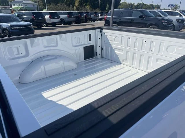 New 2026 Oxford White Ford Lariat image 8