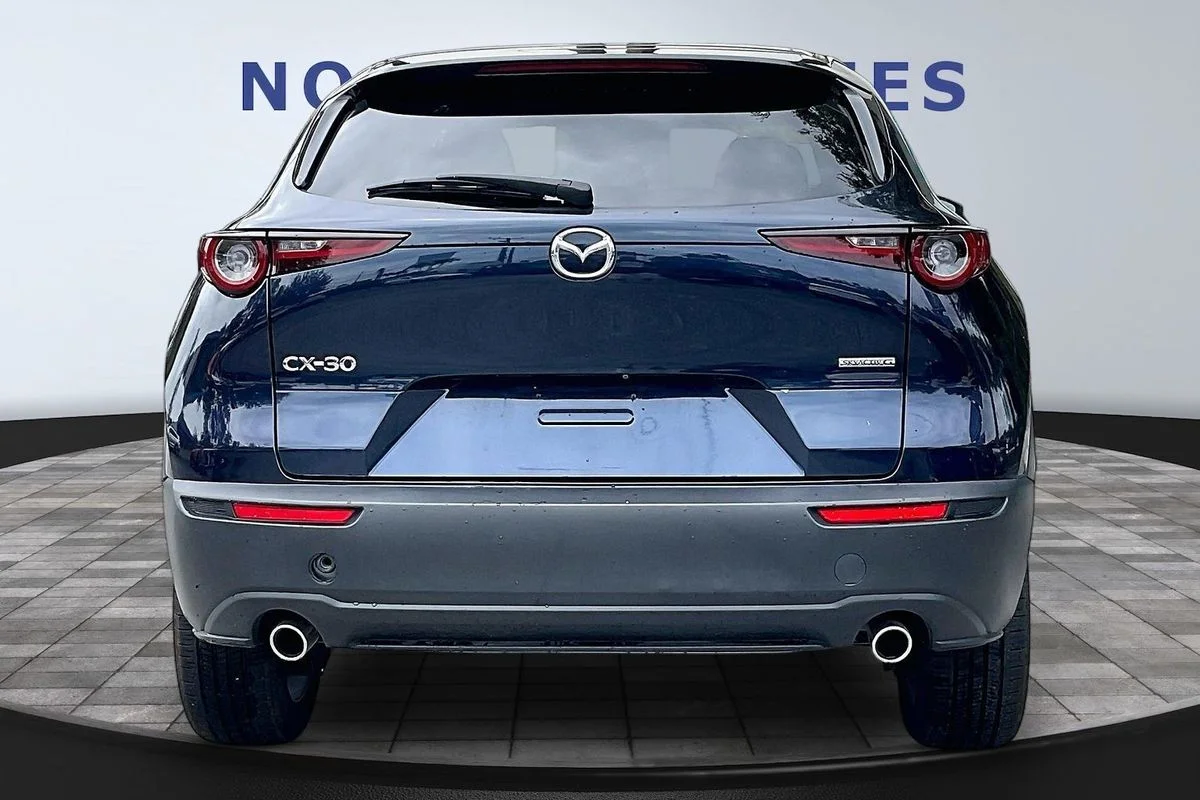 Used 2021  Mazda Select image 5