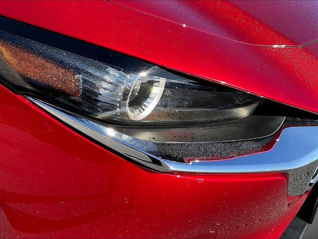 Used 2020 Red Mazda Preferred image 33