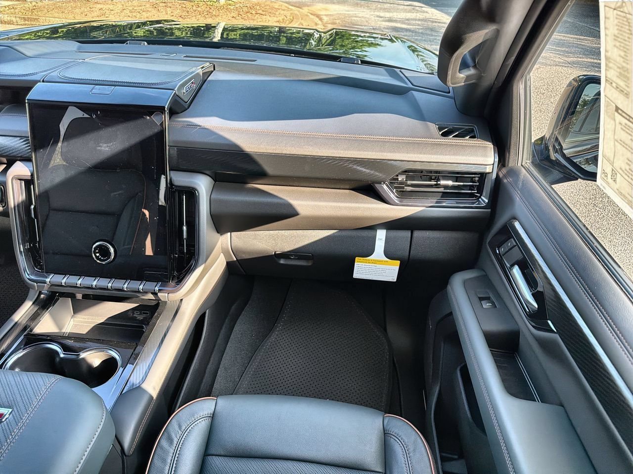 New 2026 Onyx Black GMC AT4 image 24