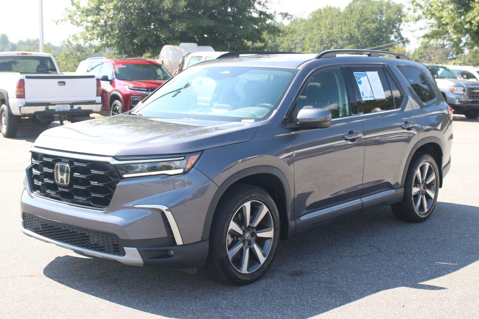 Used 2024 Gray Honda Touring image 3