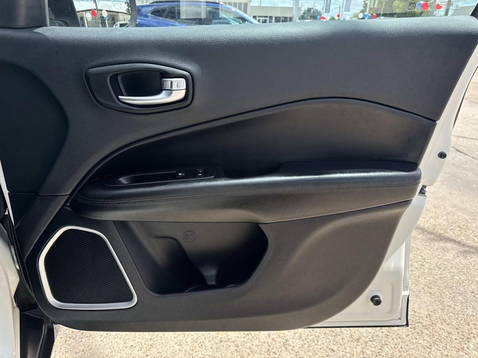 Used 2021 White Clearcoat Jeep Altitude image 13