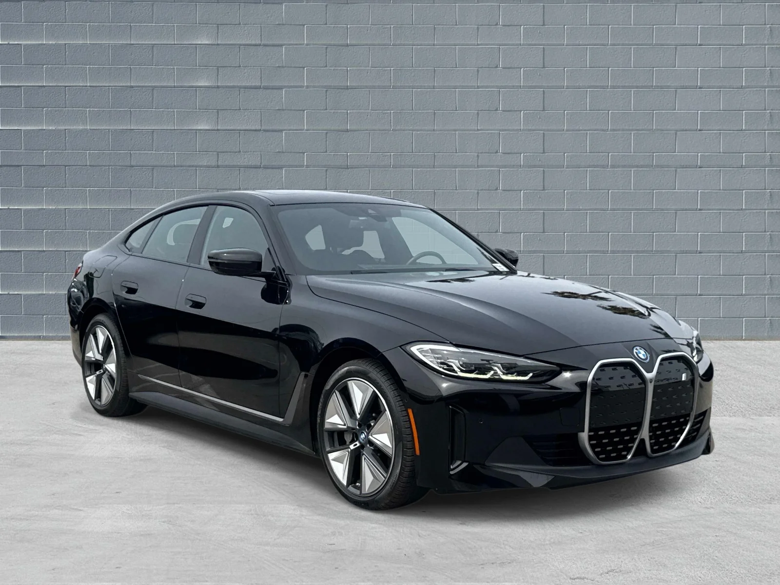 2023 BMW i4 35
