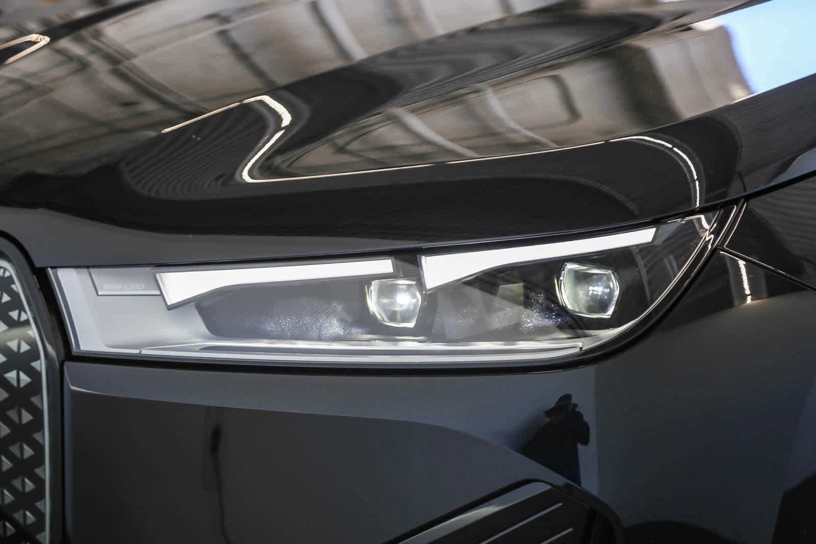 2025 BMW iX 50 - Photo 8