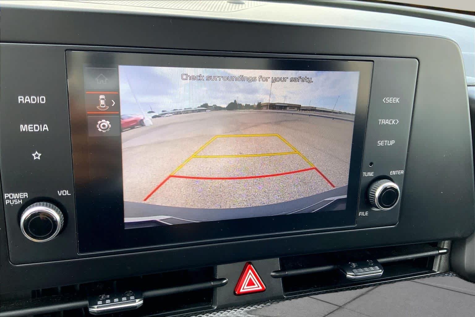 Used 2025 Everlasting Silver Kia LX image 27