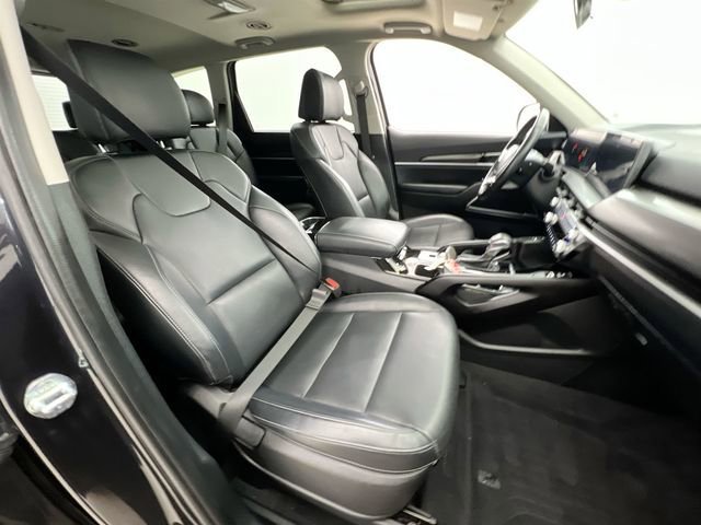 Used 2025 Gray Kia S image 15