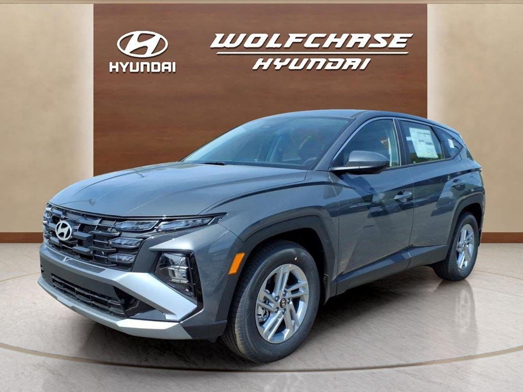 New 2026 Gray Hyundai SE FWD image 1