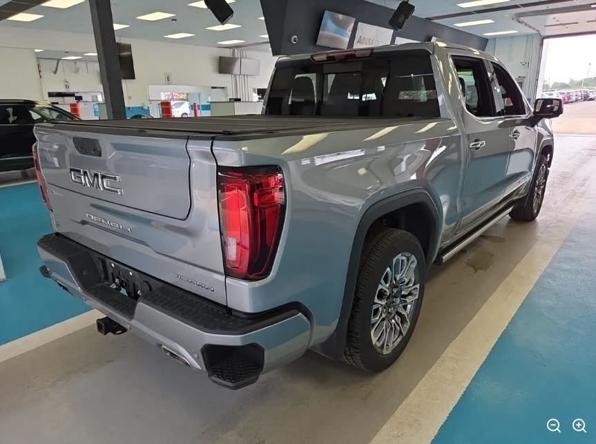 Used 2024 Silver GMC Denali Ultimate image 3