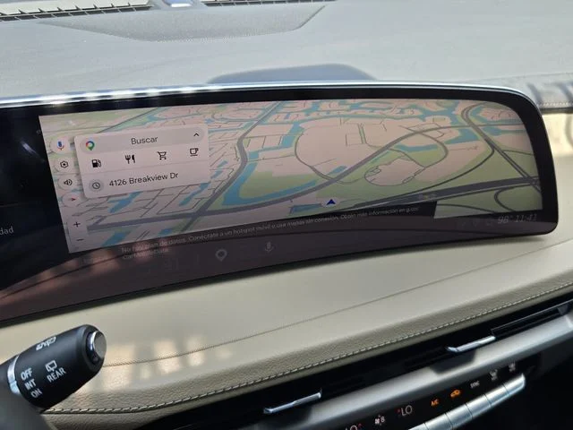 Used 2024 Silver Cadillac Luxury image 18