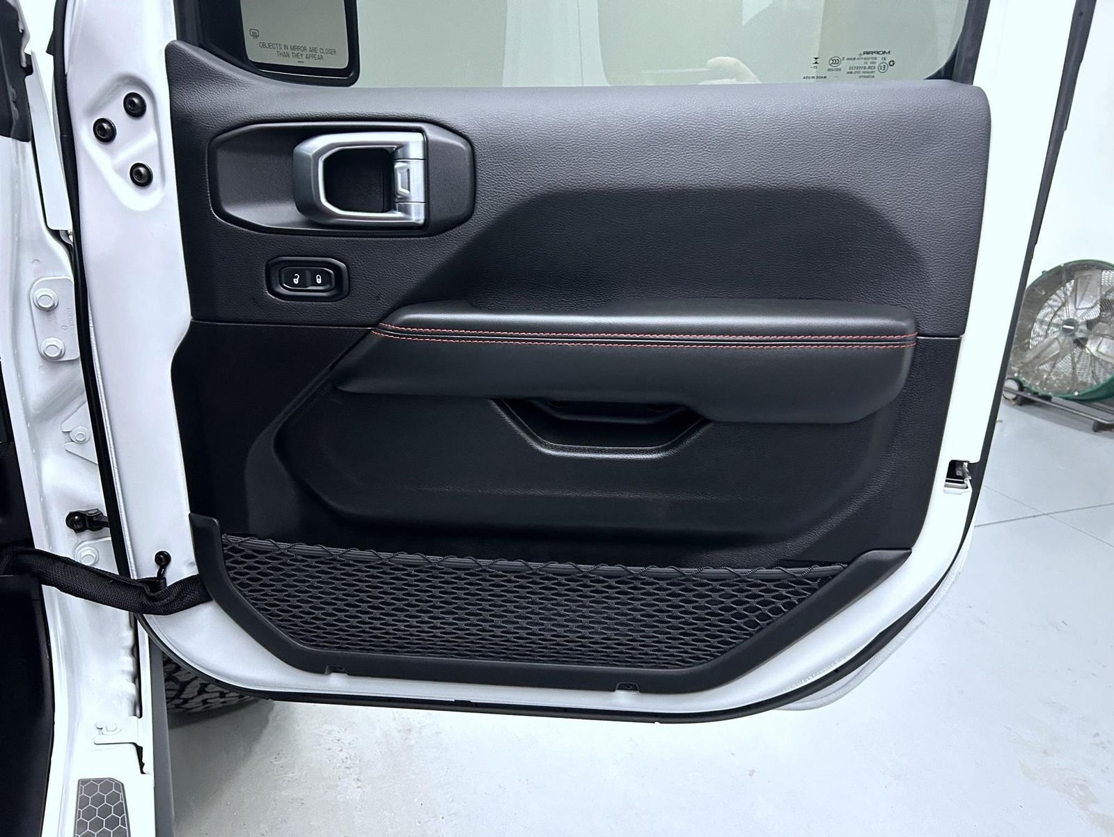 Used 2024 White Jeep Rubicon 392 image 16