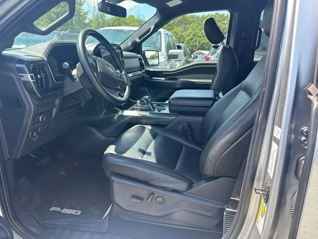 Used 2022 Silver Ford XLT image 3