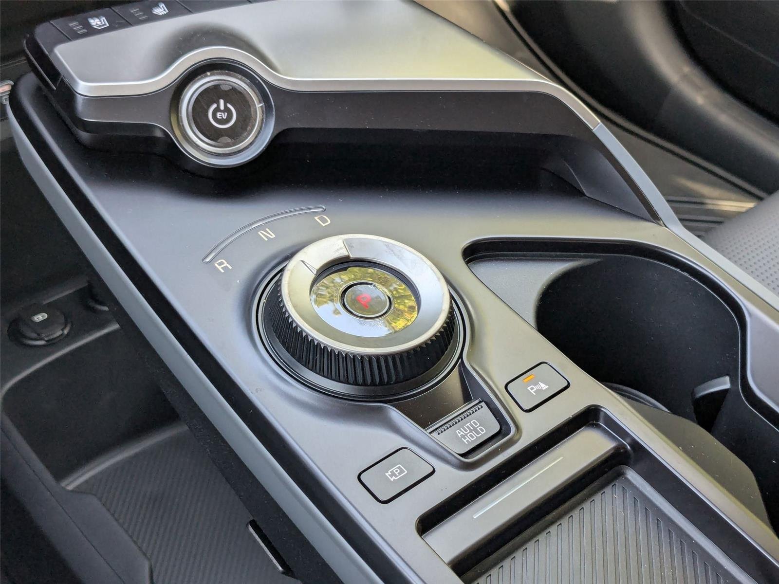 2025 Kia EV6 Wind - Photo 25